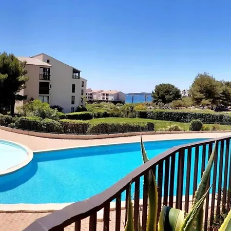 T2 With Shared Pool In Lejlighed *